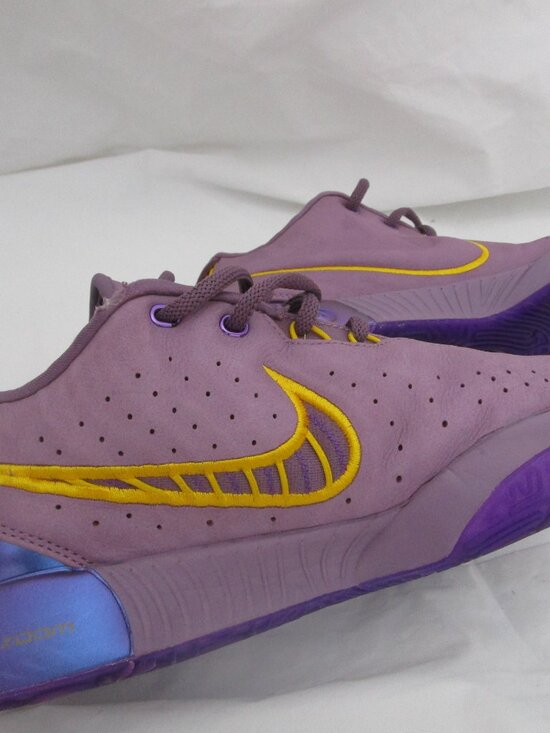 US Size 10 Nike purple Air Zoom Sneaker-(Nike LeBron 21 \'Purple Rain) main image 9